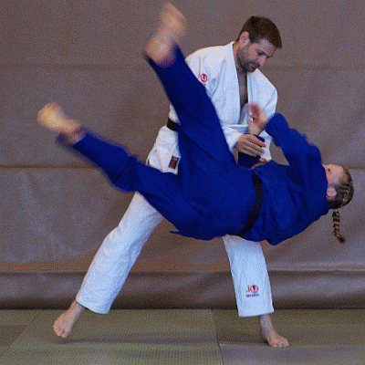 KehlkopfgrubendruckGTInnererLeitwurf05.gif
