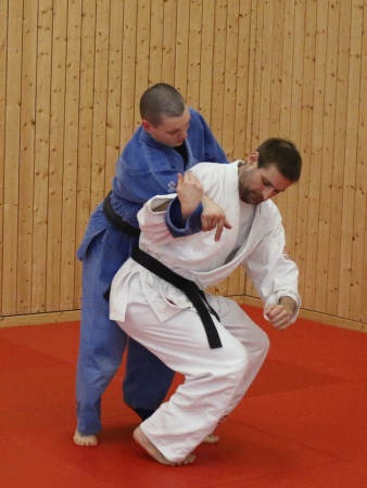 ArmbeugehebelHueftwurf04.jpg