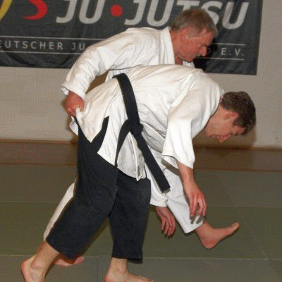 Hosenbodengriff04.gif