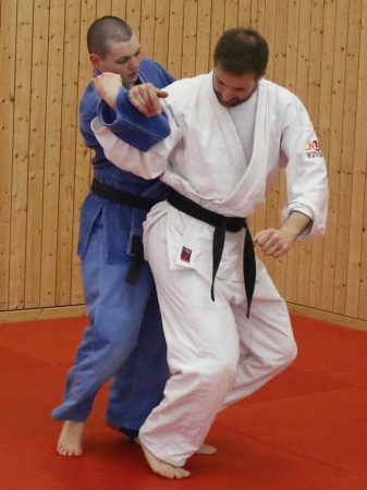 ArmbeugehebelHueftwurf03.jpg