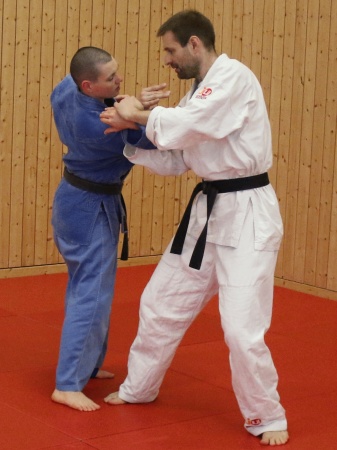 ArmbeugehebelHueftwurf02.jpg